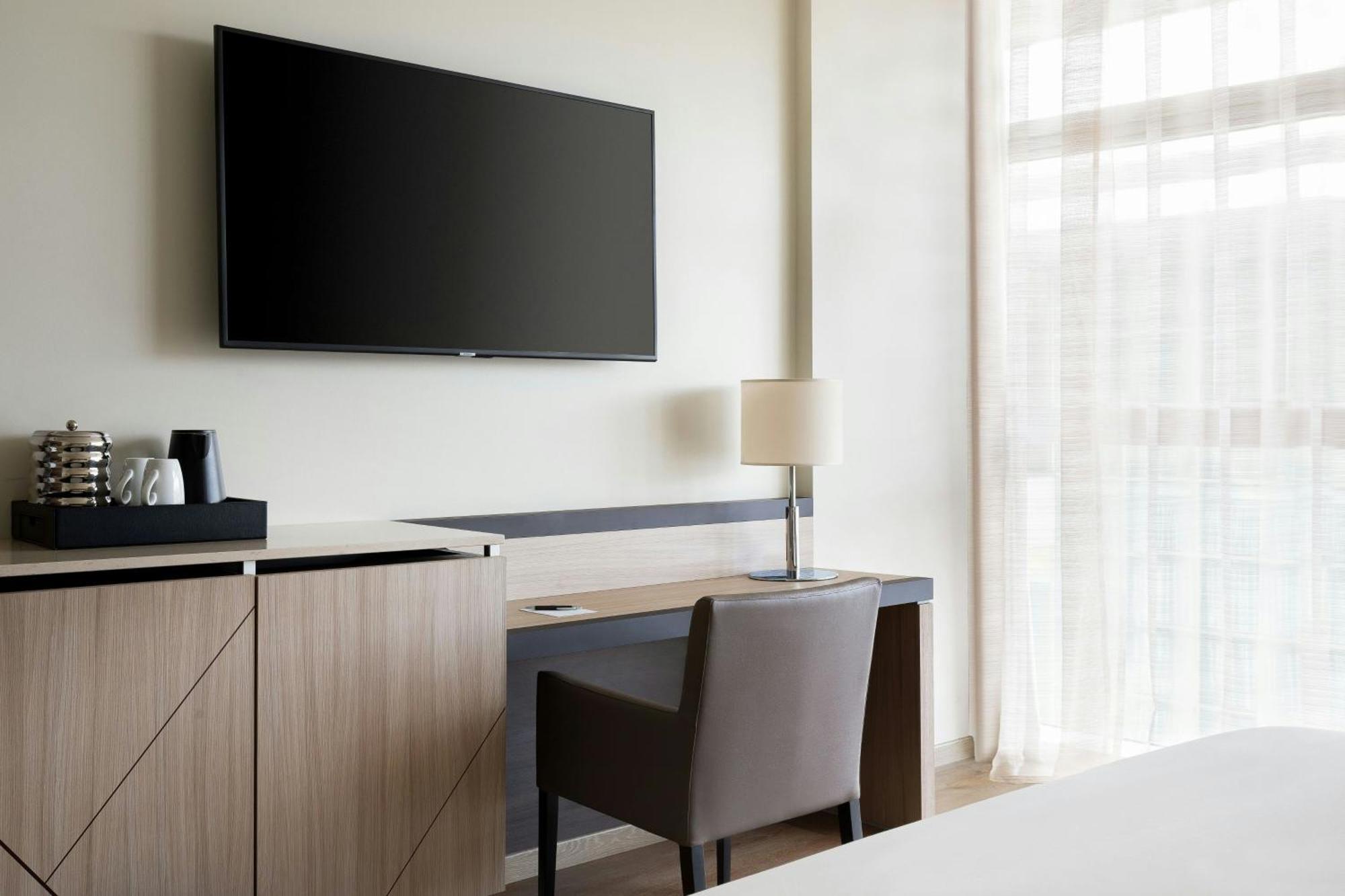 Sheraton Milan Malpensa Airport Hotel & Conference Centre Ferno Bagian luar foto
